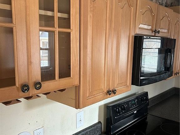 4th image of 8319 Buckeye Dr