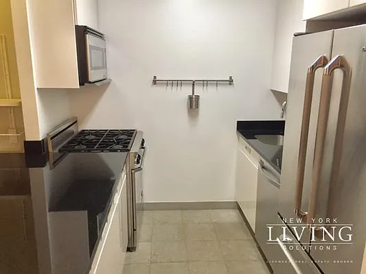 Rented by NY Living Solutions | media 36