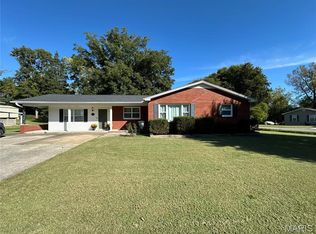 244 Camellia Dr, Cape Girardeau, MO 63703