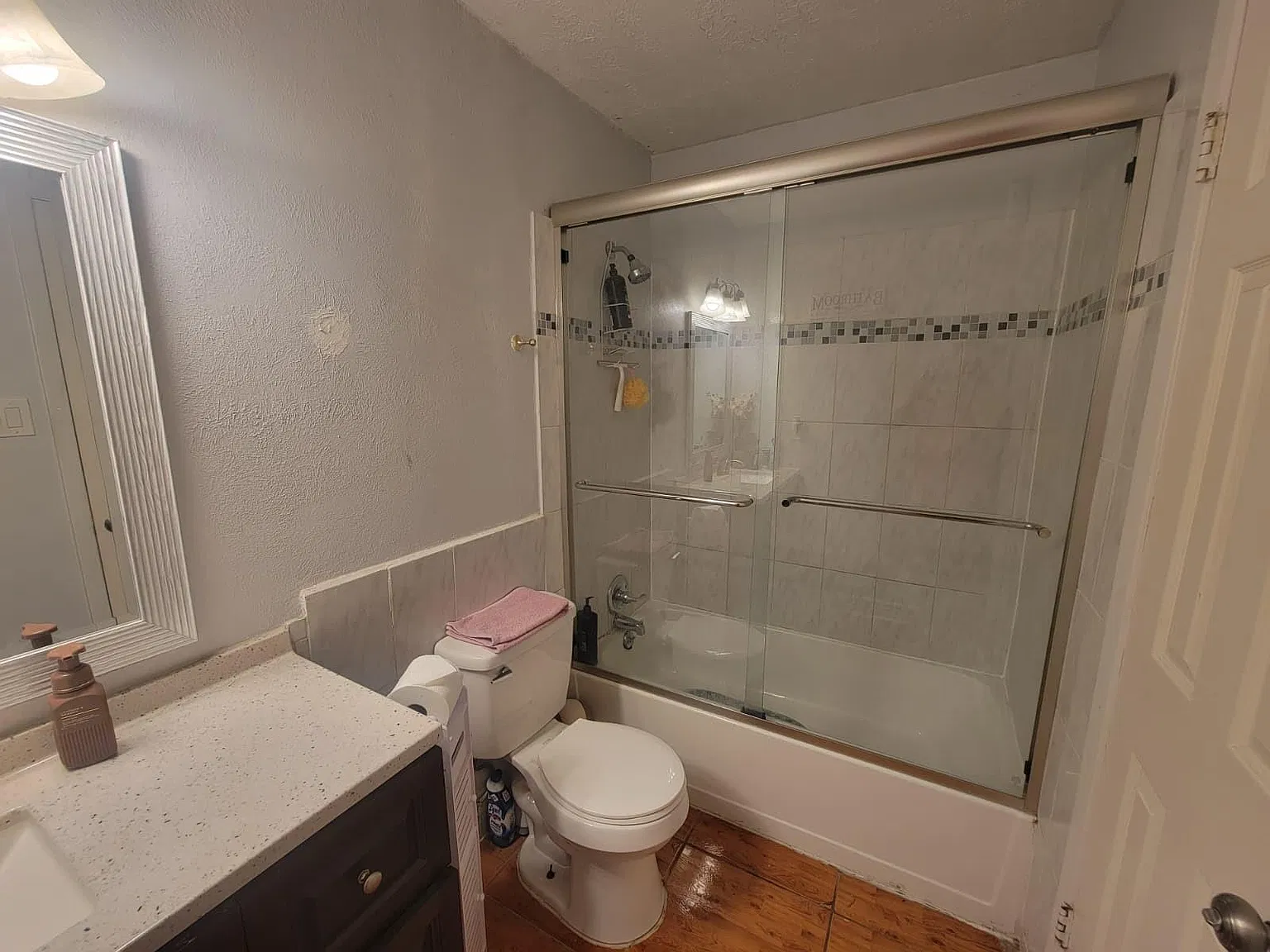 3 bed, 2.0 bath, 1392 sqft, $1,800 — Photo 4