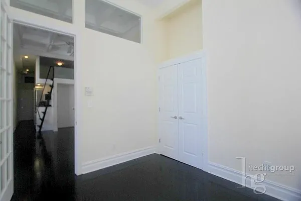 Rented by Hecht Group | media 29