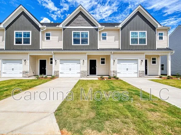32 Apricot Ln, Duncan, SC 29334