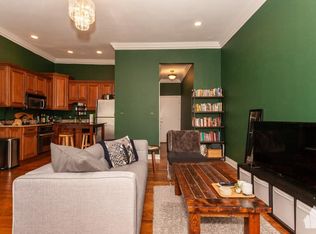 73 E Cedar St #1A, Chicago, IL 60611