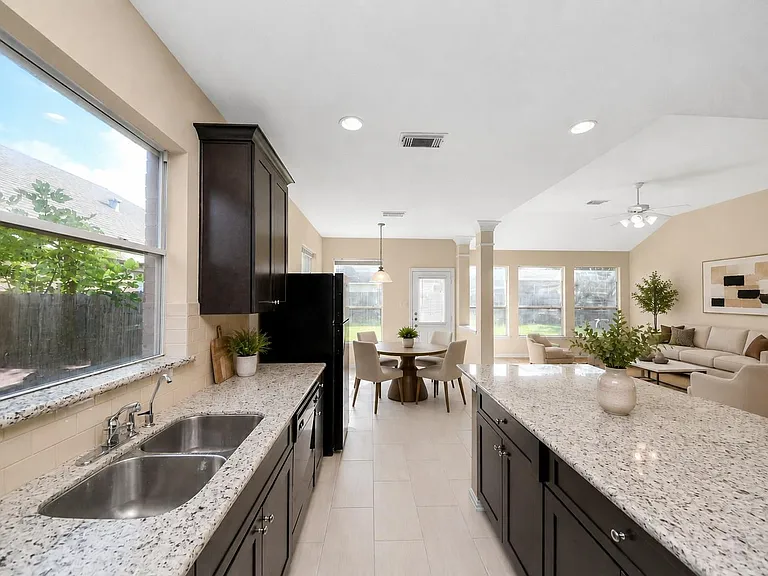 7030 Cornflower Ln — Photo 25