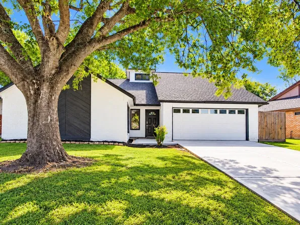 718 Land Grant Dr, Richmond, TX 77406