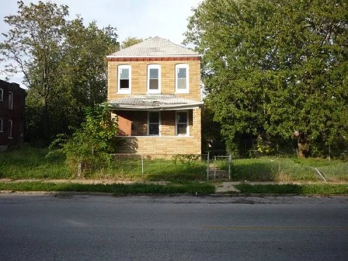4817 Saint Louis Ave photo 1
