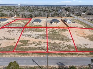 136 Las Alturas Dr, Elgin, TX 78621