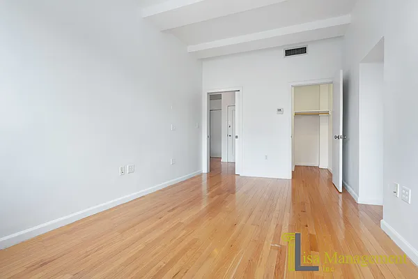 Rented by Lisa Management Inc | media 6