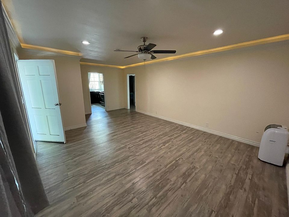 1st image of 225 S Hoover St #225