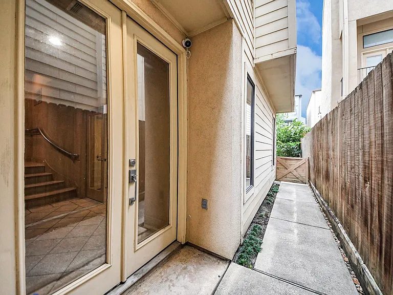 5217 Lillian St — Photo 23