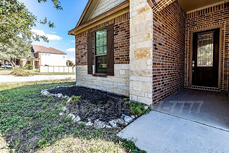 3 bed, 2.5 bath, 2006 sqft, $2,197 — Photo 4