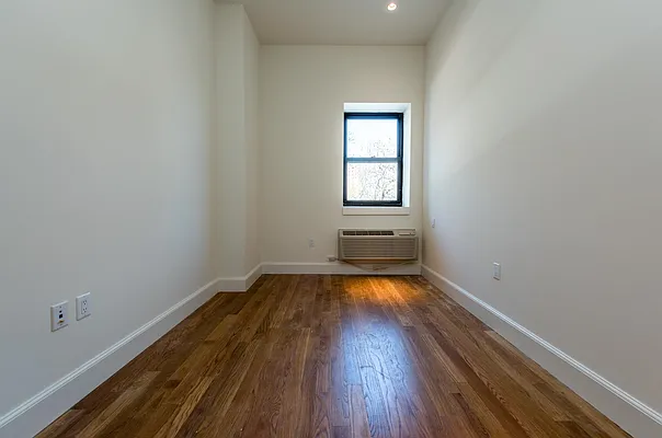 Rented by Nooklyn NYC LLC | media 67