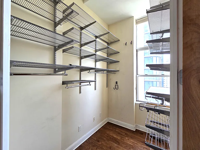 176 Johnson St #7A — Photo 11