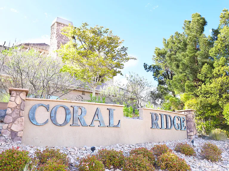 N Pebble Beach Dr — Photo 2