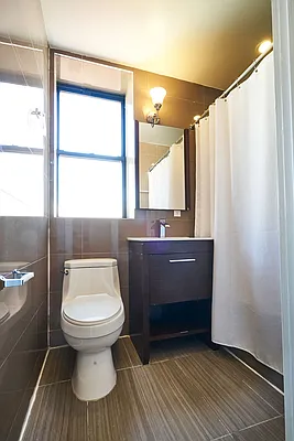 Rented by Lodger Corp | media 37