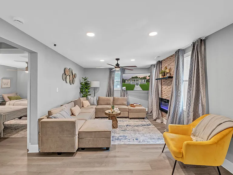 2260 Shipyard Rd — Photo 5