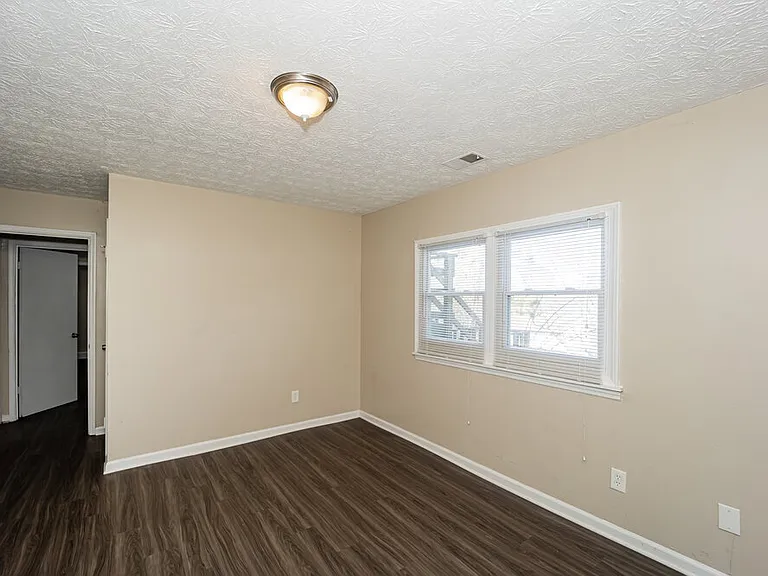 6985 Smoke Ridge Dr — Photo 13