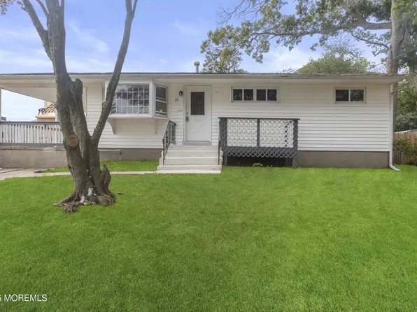 28 Anchorage Boulevard, Bayville, NJ 08721