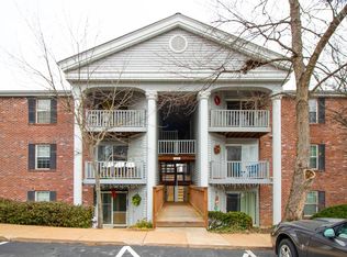 7611 Triwoods Dr APT E, Saint Louis, MO
