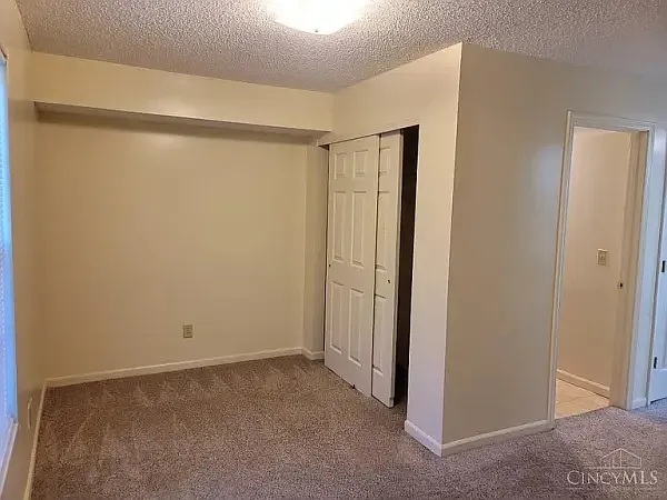 4350 Oxford Reily Rd — Photo 3
