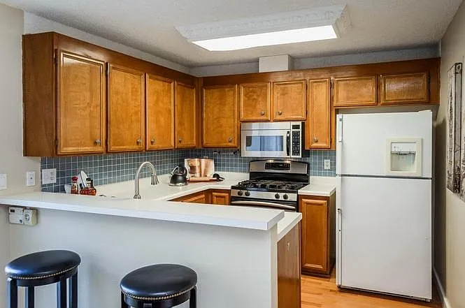 1252 Rosita Rd — Photo 3