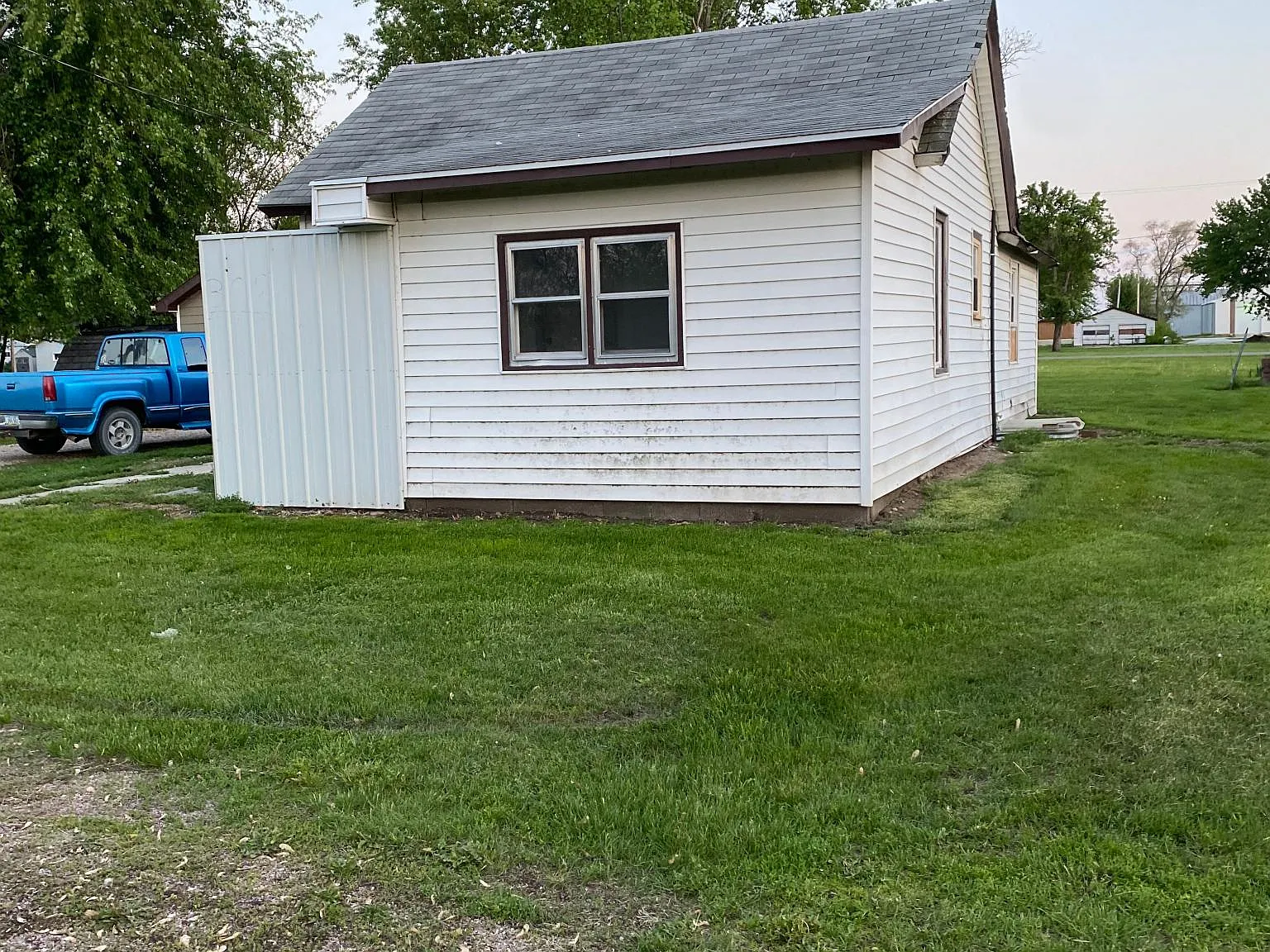 308 E Anderson St — Photo 3