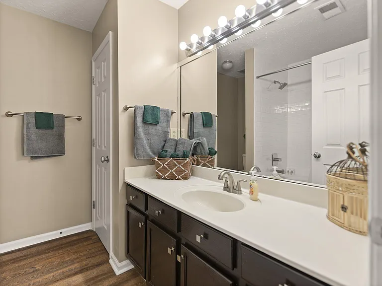 1409 Pleasant Ridge Dr — Photo 17