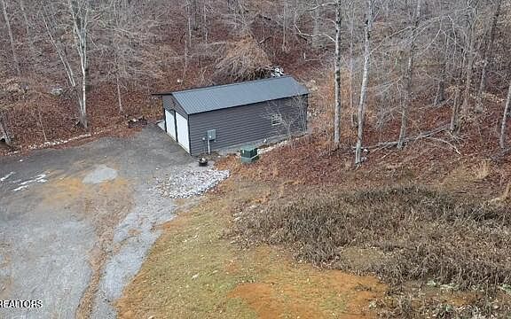 2nd image of 7053 Cooks Hollow Rd