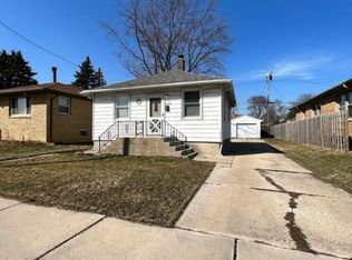 1108 North St, Racine, WI 53402