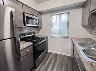 Hunter's Creek Apartments, Cincinnati, OH 45242