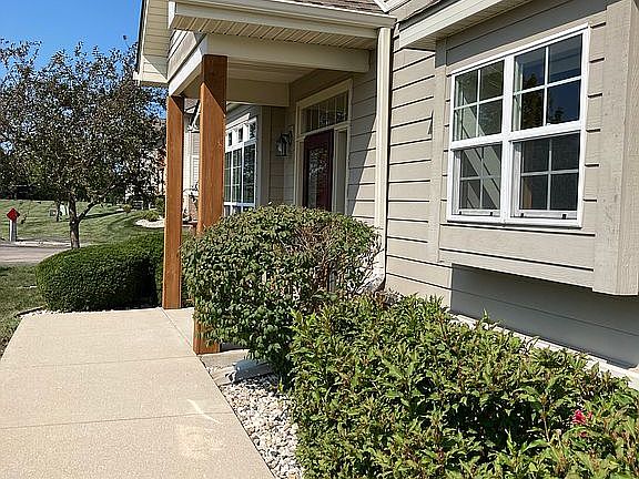 4th image of 4403 64th Ave #61