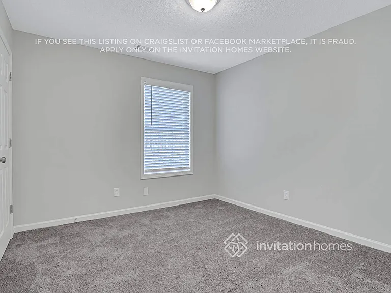1092 Abington Ct — Photo 16