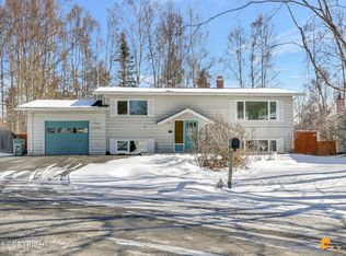7125 Jill Pl, Anchorage, AK 99502