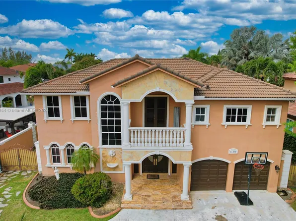 16230 NW 84th Pl, Miami Lakes, FL 33016
