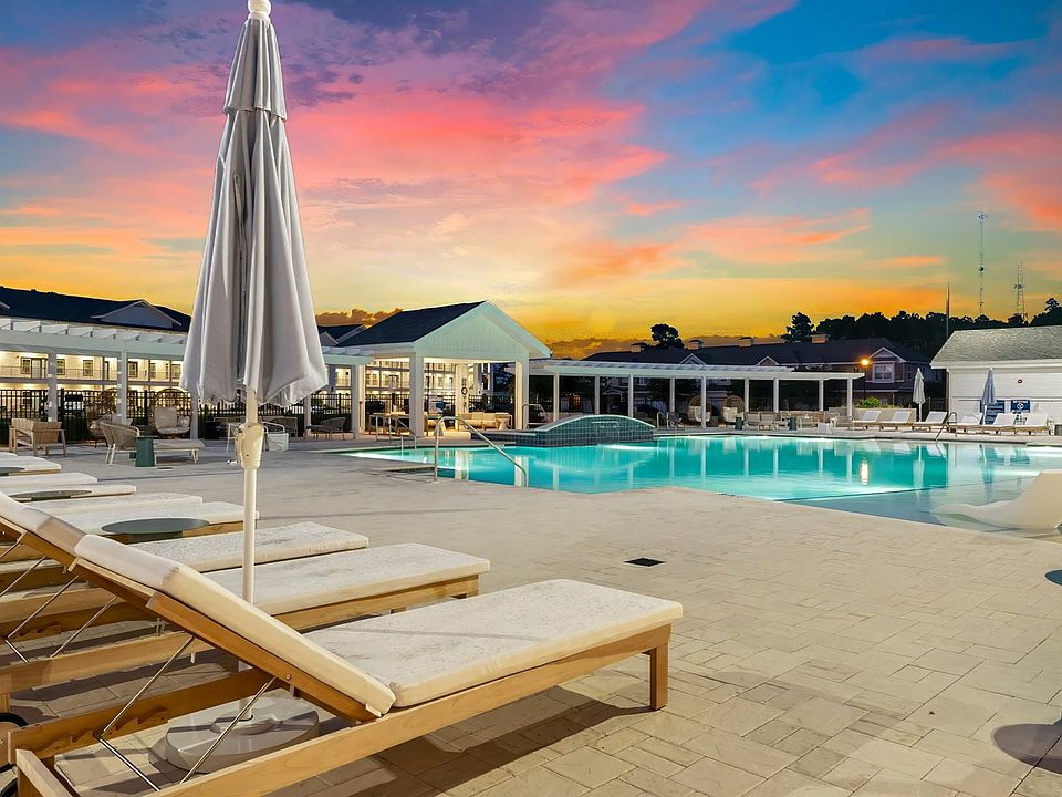 Clubhouse and Pool