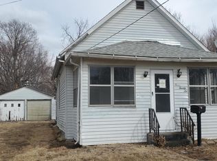 326 23rd Pl, Clinton, IA 52732