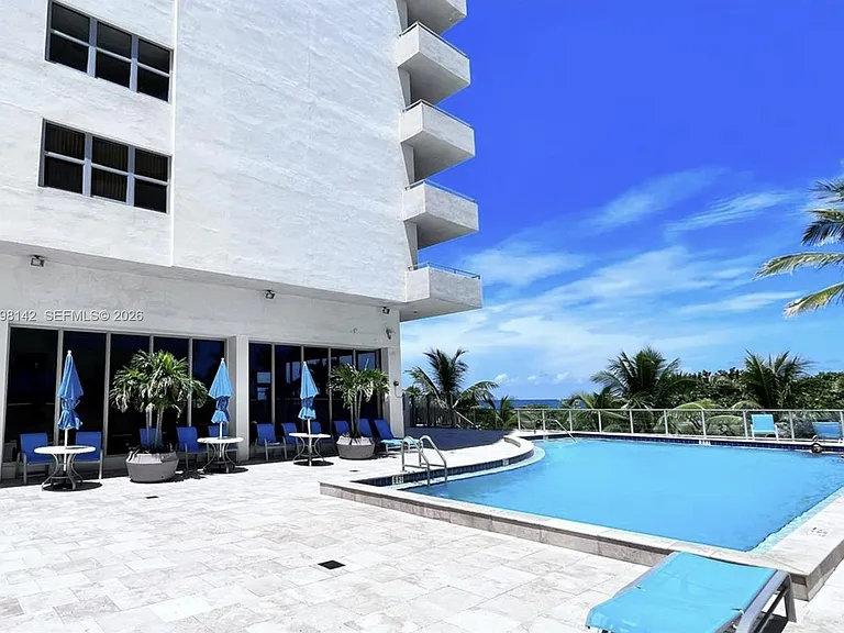 9225 Collins Ave #706 — Photo 33