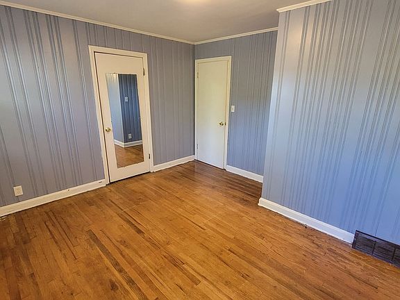 4th image of 21 Maudie St