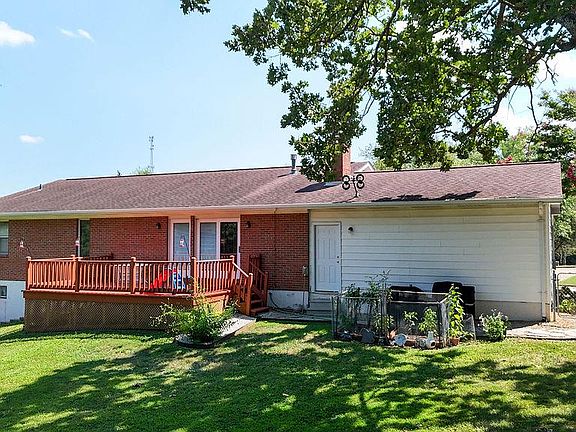 3rd image of 1612 Ronny Dr