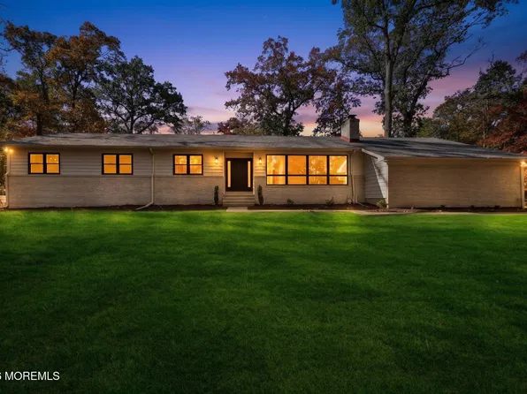 105 Thompson Grove Road, Manalapan, NJ 07726