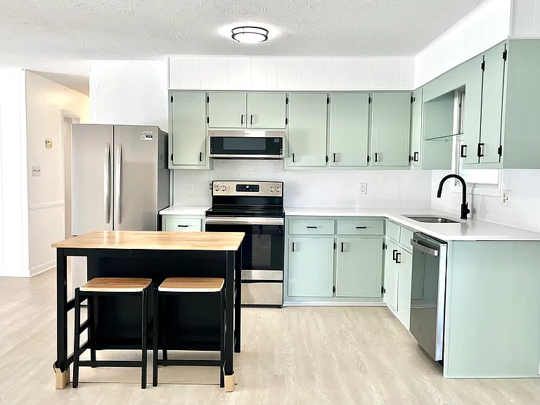 1727 Triangle Cir — Photo 5