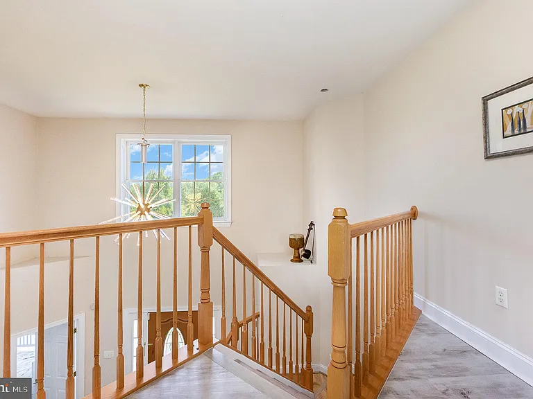2121 Traceys Rd — Photo 36