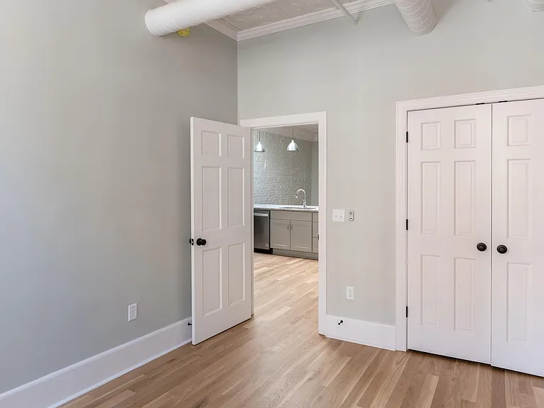 140 N Jackson St #2 — Photo 2