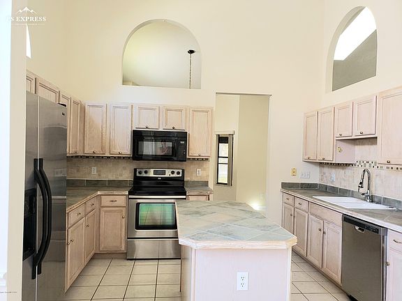 4th image of 1006 Osprey Dr