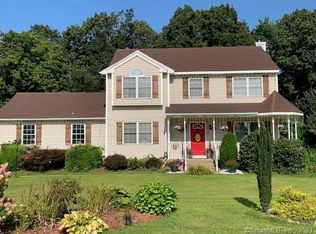 62 Wapping Rd, Broad Brook, CT 06016