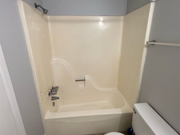 2020 Hickory Ave #202