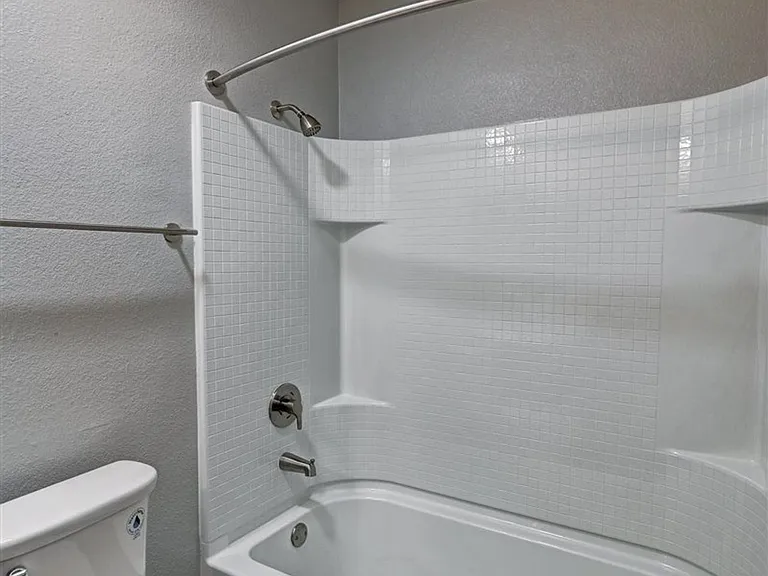 West Fifth Apartments — Photo 74