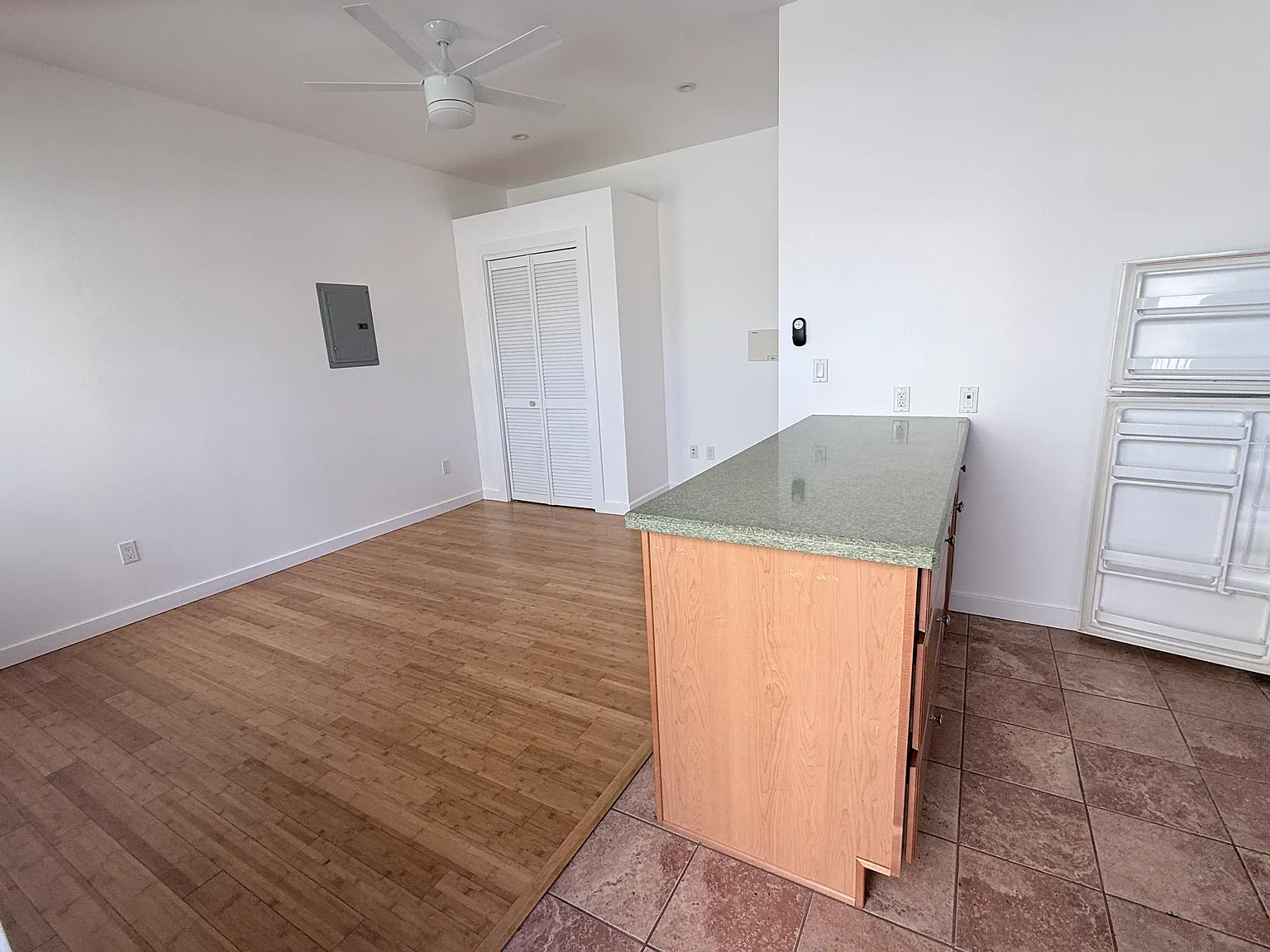 Studio, 350 sqft, $2,150 — Photo 2