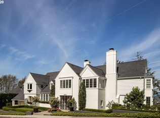 2862 NW Cumberland Rd, Portland, OR 97210