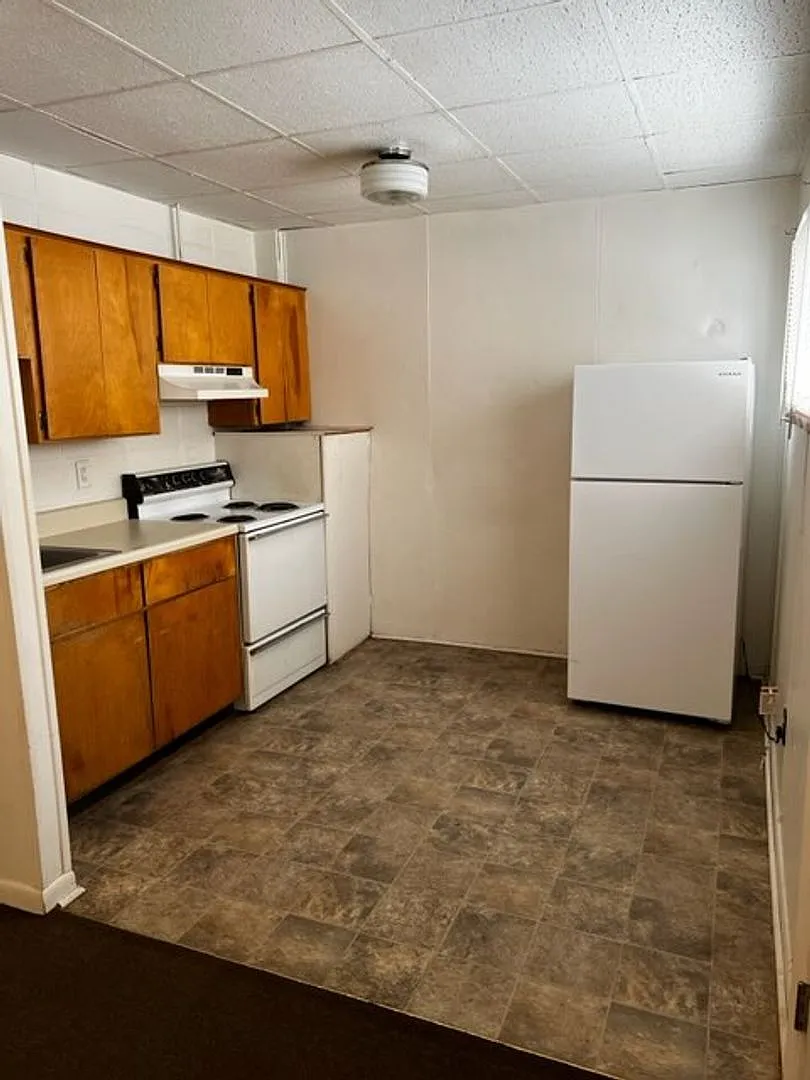 1 bed, 752 sqft, $800 — Photo 2